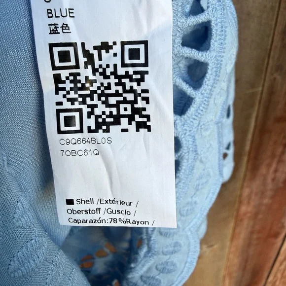 **NWOT** Light Blue Lace Trim Button Down 3/4 Sleeve Women's Top Size Small - Picture 15 of 16